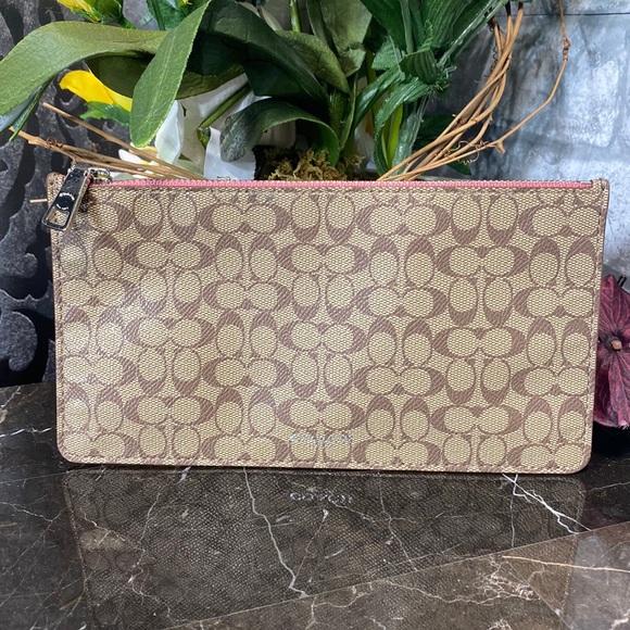 Coach Pouch